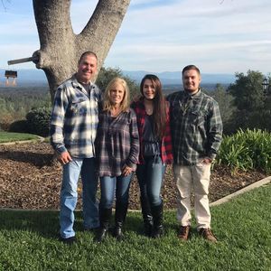 Meet your Posher, Karrie